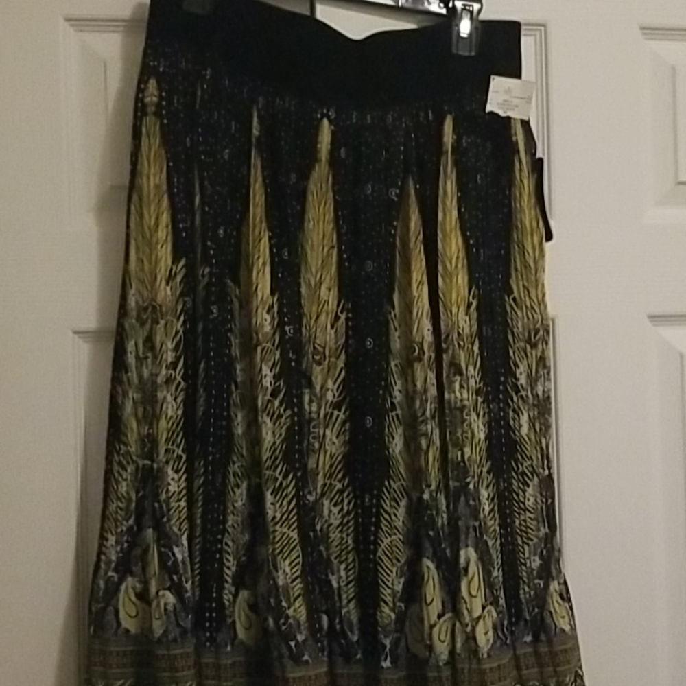 Skirt. Never been worn